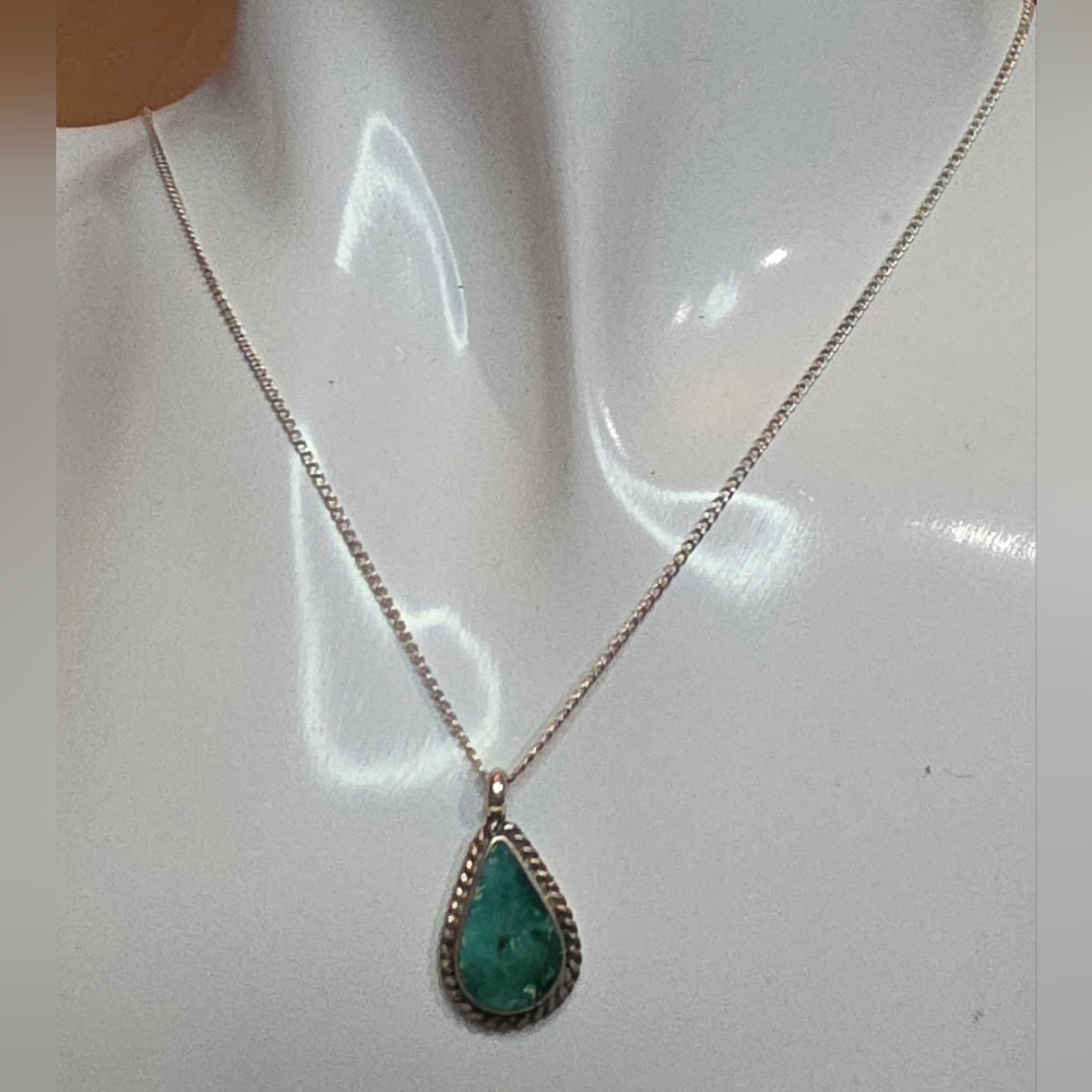 Handmade, sterling silver navajo Native American pendant with 925 18 In chain